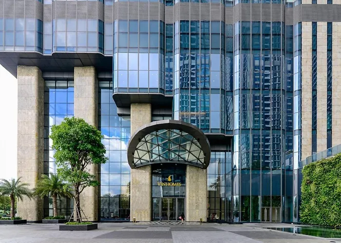 Celavie Serviced Apartment - The Landmark 81