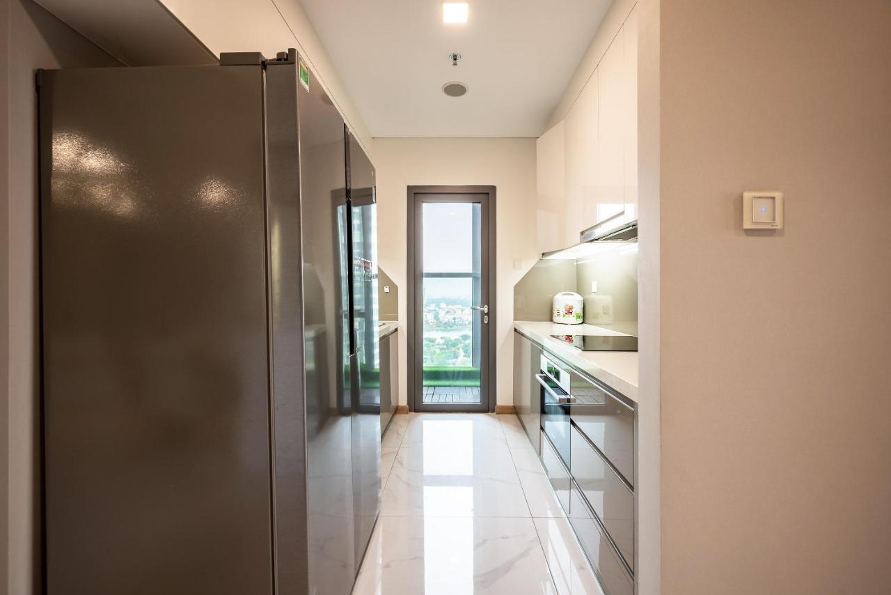 Căn hộ Celavie Serviced - The Landmark 81 *