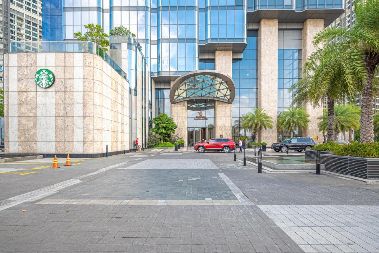 Celavie Serviced - The Landmark 81 Apartment