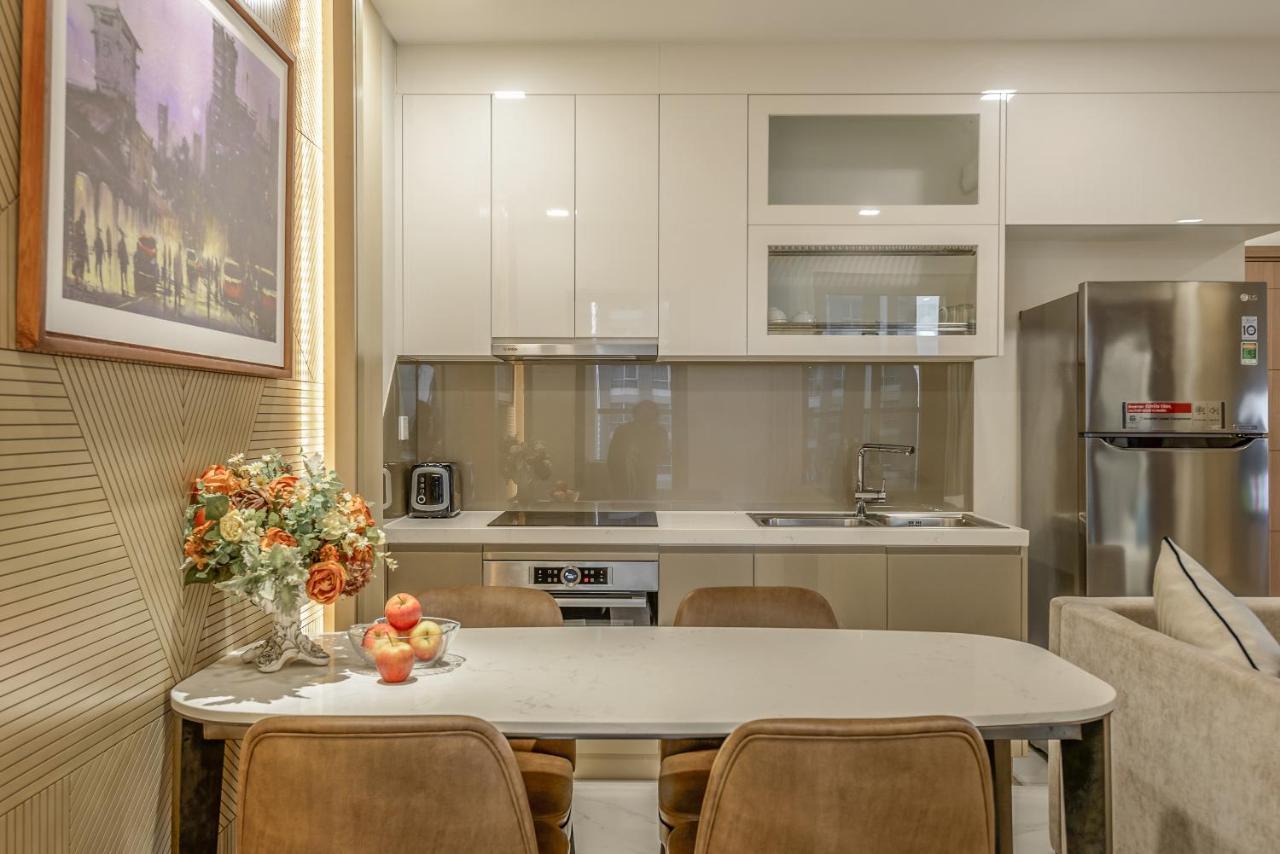 Apartment Celavie Serviced - The Landmark 81